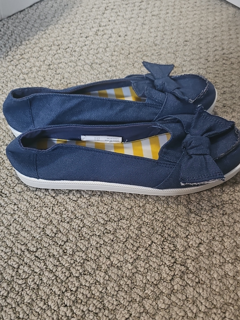 New! Denim Bow Slip-On Flats - Blue, Size 10 - Picture 2 of 5
